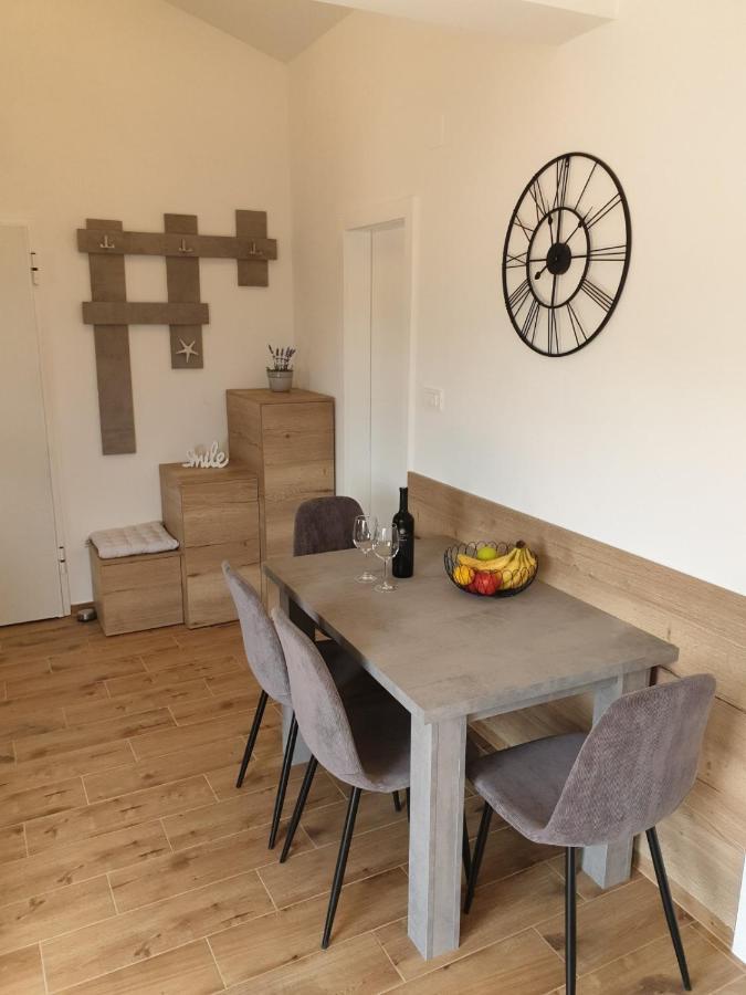 Starfish - Apartman Tisno Dış mekan fotoğraf